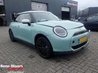 Mini Cooper E Favoured M 40.7 kWh picture 2