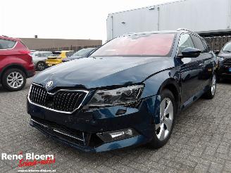 krockskadad bil auto Skoda Superb 1.4 TSI Style Business DSG Automaat 150pk 2017/2