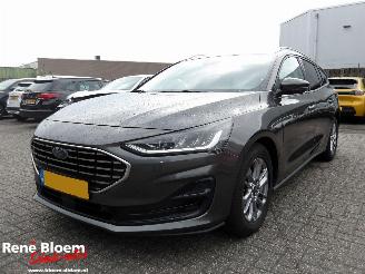 Voiture accidenté Ford Focus 1.0 EcoBoost Hybrid Navi Titanium X 2022/11