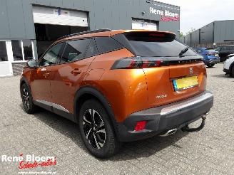 Peugeot 2008 1.2 PureTech Allure Automaat picture 2
