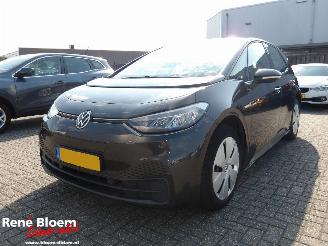 Vaurioauto  passenger cars Volkswagen ID.3 Pro 58kWh 2022/3