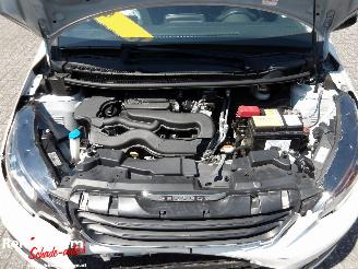 Peugeot 108 1.0 e-VTI Active Aut picture 7