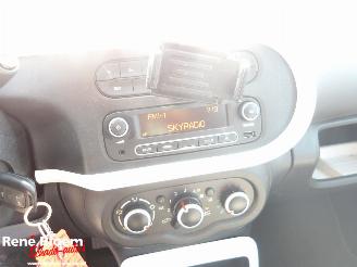 Renault Twingo 1.0 SCe Collection picture 14