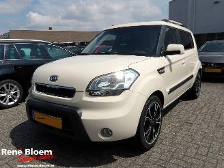 krockskadad bil auto Kia Soul 1.6 X-tra 5-drs Airco 2010/7