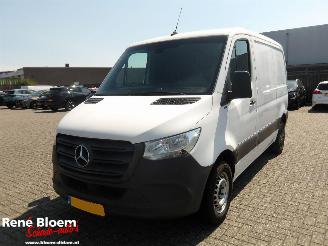 krockskadad bil bedrijf Mercedes Sprinter 214 2.2 CDI L1H1 functional 143pk 2019/5