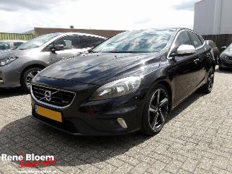 begagnad bil auto Volvo V-40 D4 R-Design Navi 190pk 2014/12