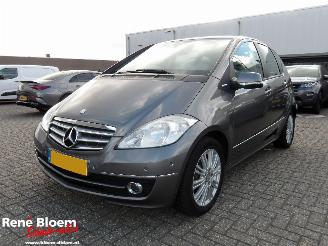 krockskadad bil auto Mercedes A-klasse 150 Elegance Aut 2009/3