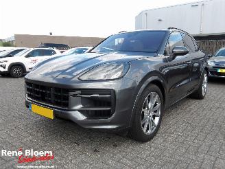 skadebil auto Porsche Cayenne E-HYBRID 3.0 2023/9