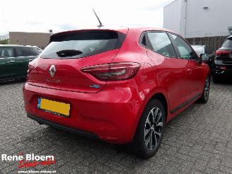 Avarii autoturisme Renault Clio E-TECH HYBRID Equilibre 145pk 2023/5