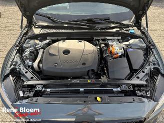 Volvo V-60 2.0 T6 Plug-in-Hybrid AWD Plus Dark 253pk picture 7