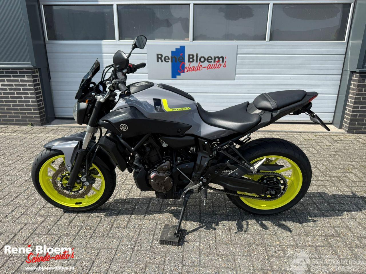 Yamaha MT-07 