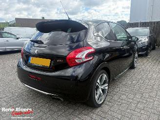 Damaged car Peugeot 208 1.6 THP GTI 200pk 2013/11