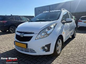 krockskadad bil auto Chevrolet Spark 1.0 16V LT 5drs Airco 2010/9