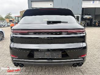 Porsche Cayenne 3.0 E-Hybrid Black Edition 470pk Full Option picture 3