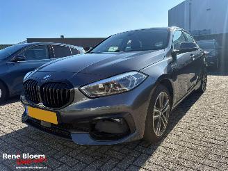 Coche accidentado BMW 1-serie 118i Business Edition 2021/8