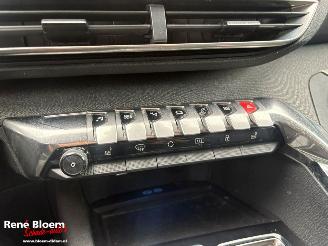 Peugeot 5008 1.2 Puretech Allure 131pk Aut. 7-persoons picture 20