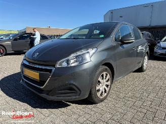 škoda osobní automobily Peugeot 208 1.2 PureTech Active 82pk 2016/6