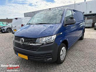 skadebil bedrijf Volkswagen Transporter 2.0 TDI L2H1 Automaat 150pk 2021/4