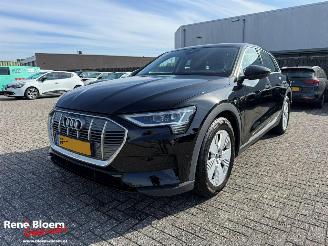 krockskadad bil auto Audi E-tron 55 Quattro  edition 95 kWh 2021/12