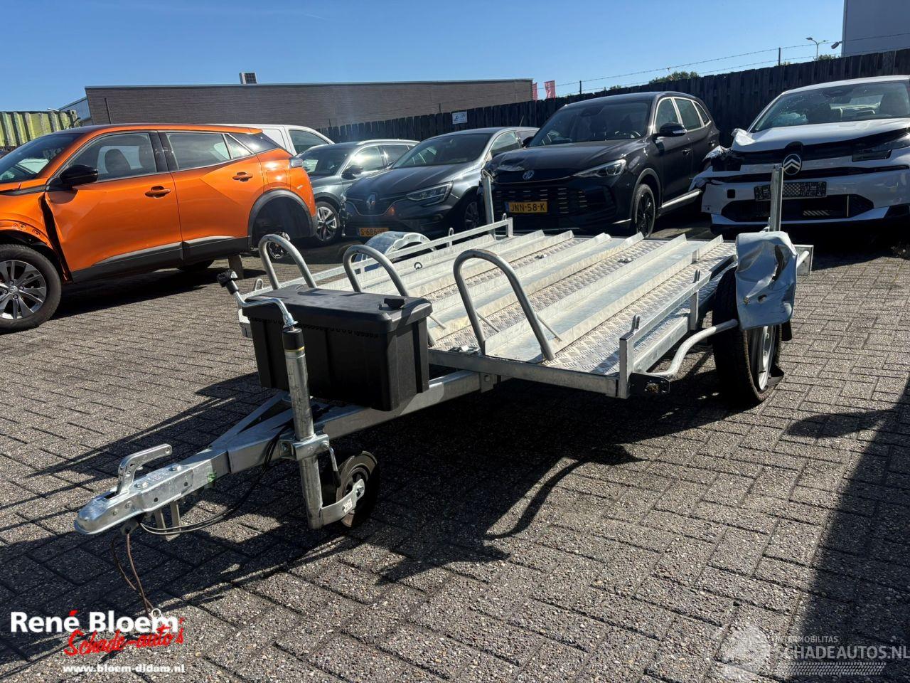 - BW Trailer Motor-aanhanger