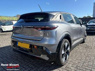 Vaurioauto  passenger cars Renault Mégane EV60 Optimum Charge Evolution 2023/3