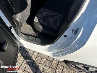 Renault Twingo 1.0 SCE Authentique 5drs picture 12
