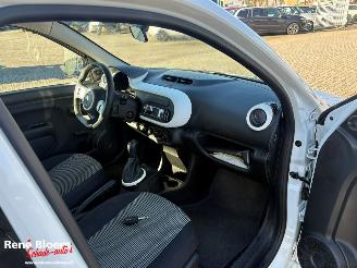 Renault Twingo 1.0 SCE Authentique 5drs picture 7