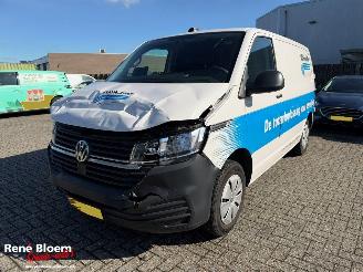 krockskadad bil bedrijf Volkswagen Transporter 2.0 TDI L1H1 Highline 2022/8