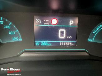 Peugeot e-208 EV Active 50kwh Aut picture 17