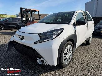 skadebil auto Toyota Aygo X 1.0 VVT-i Play 2024/4