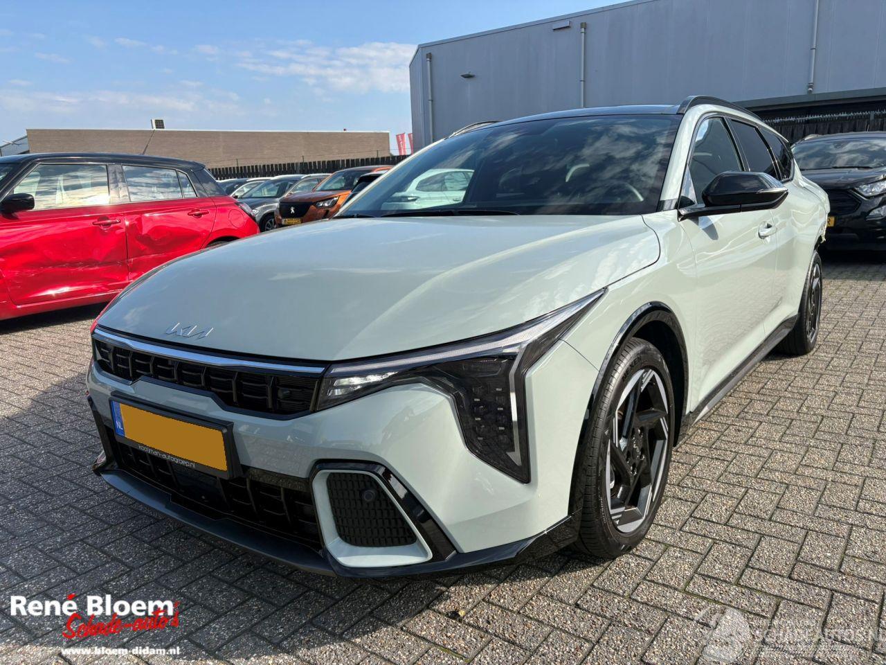 Kia  K4 1.0 T-GDi MHEV GT-Line Launch Edition