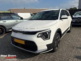 uszkodzony samochody osobowe Kia Niro EV Light Edition 64.8kWh 2024/10