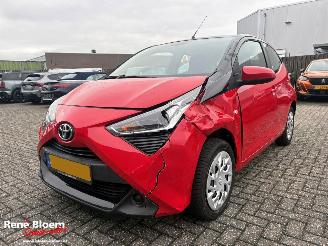 Unfallwagen Toyota Aygo 1.0 VVT-i X-fun 72pk 5drs Airco 2021/11