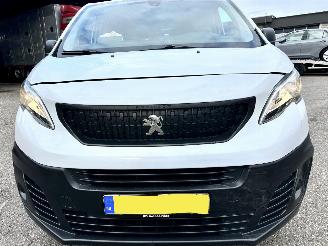 Peugeot Expert Gereserveerd 1.5 BlueHDI 102pk 6-bak 100 S&S L3 Extra lang - nap - 3 persoons - camera - airco - cruise - pdc picture 3