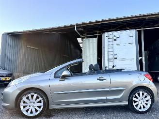 škoda osobní automobily Peugeot 207 CC 1.6 VTi 120pk automaat Roland Garros - nap - clima - cruise - pdc - bi color leer - 4x nieuwe banden 2009/1