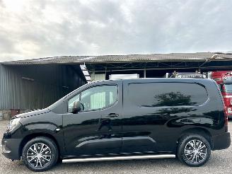 dañado vehículos comerciales Opel Combo 1.5D 102pk 6-bak L2/H1 lang Standaard - euro6 - camera - airco - cruise - pdc - Apple CarPlay - klapdeuren 2023/9