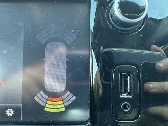 Renault Clio gereserveerd 0.9 TCe Turbo 90pk Intens 5drs - nap - clima - camera - navi - aux - usb - pdc v+a - keyless entry + start picture 29