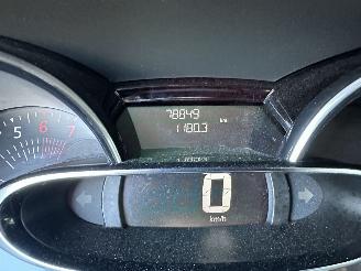 Renault Clio gereserveerd 0.9 TCe Turbo 90pk Intens 5drs - nap - clima - camera - navi - aux - usb - pdc v+a - keyless entry + start picture 27