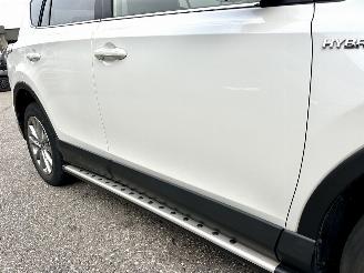 Toyota Rav-4 Gereserveerd 2.5 Hybrid AWD 171pk aut Executive - xenon - 360cam - leer - memory - line + side + front assist - elektr klep - stuurverw picture 116
