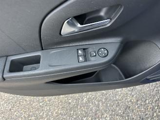 Opel Corsa 1.2T 102pk 8-traps aut + f1 Editon - 82dkm nap - apple carplay - line assist - airco - cruise - lmv picture 38