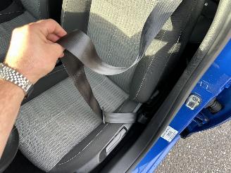 Opel Corsa 1.2T 102pk 8-traps aut + f1 Editon - 82dkm nap - apple carplay - line assist - airco - cruise - lmv picture 42