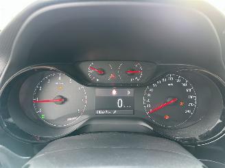 Opel Corsa 1.2T 102pk 8-traps aut + f1 Editon - 82dkm nap - apple carplay - line assist - airco - cruise - lmv picture 18
