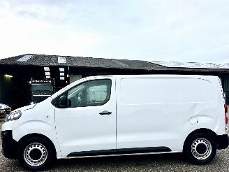 Schade bestelwagen Citroën Jumpy 2.0 BlueHDI 145 M Club - 29dkm nap - navi - camera - apple carplay - pdc - trekh - licht + regensensor 2022/7