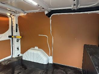 Ford Transit Custom 280 2.0 TDCI 131pk 6-traps aut L1/H1 Trend - line assist - nap - airco - cruise - trekh - pdc v+a picture 14