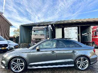 skadebil auto Audi A3 35 1.5 TFSI 150pk 7-traps aut S-Line Edition - pano - virtual - 2019/6