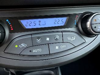 Toyota Yaris Gereserveerd 1.5 Hybrid 89pk automaat Aspiration 5drs - 52dkm nap - navi - camera - clima - cruise - facelift - rijdbaar picture 39