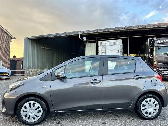 Avarii autoturisme Toyota Yaris 1.5 Hybrid 89pk automaat Aspiration 5drs - 52dkm nap - navi - camera - clima - cruise - facelift - rijdbaar 2016/3