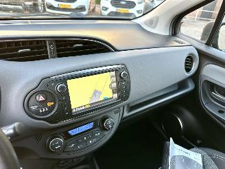 Toyota Yaris Gereserveerd 1.5 Hybrid 89pk automaat Aspiration 5drs - 52dkm nap - navi - camera - clima - cruise - facelift - rijdbaar picture 37