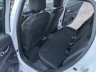 Renault Clio Estate 1.5 dCi 90pk Eco Night&Day - nap - navi - camera - nw distr.riem bij 286dkm - 4x nw michelin picture 65