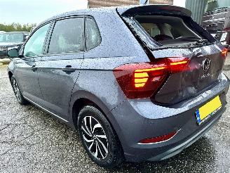 Volkswagen Polo Gereserveerd 1.0 TSI 95pk 7-traps aut + f1 Life Edition 5drs - nap - navi - camera - carplay - front + line assist picture 5
